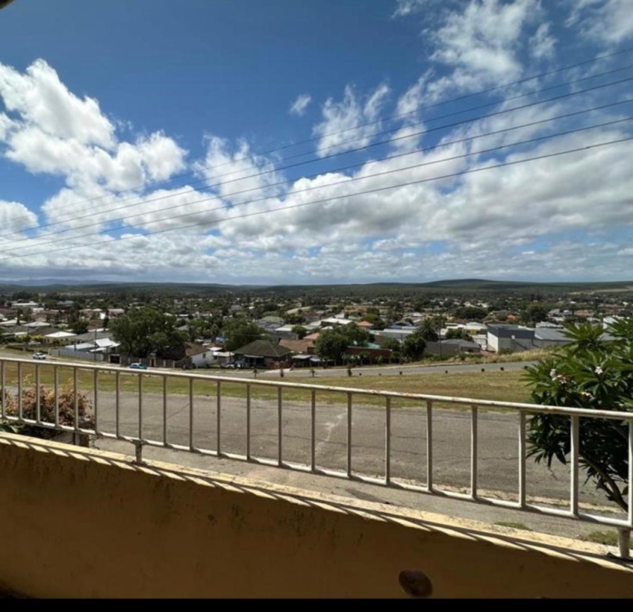 3 Bedroom Property for Sale in Heuwelkruin Eastern Cape